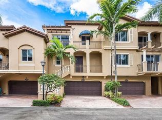 3025 Waterside Cir, Boynton Beach, FL 33435