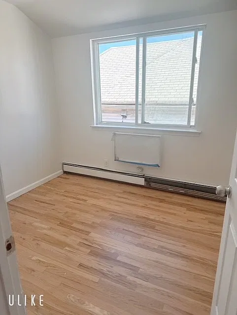 3 bed, 1200 sqft, $3,200 — Photo 2