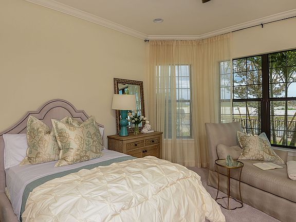 4th image of 5408 Lago Maggio St