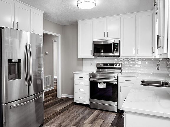 4th image of 475 Brightwell Dr