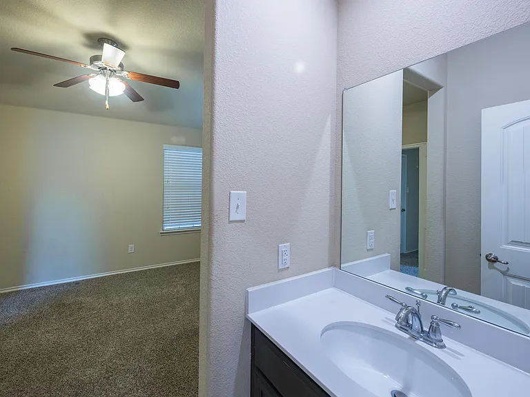 9821 Prairie Dog Ln — Photo 21