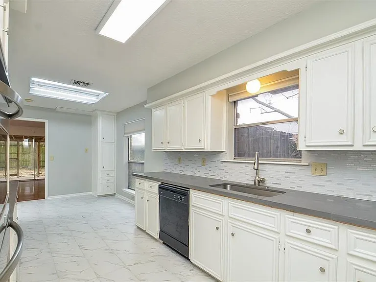 15815 Boulder Oaks Dr — Photo 16