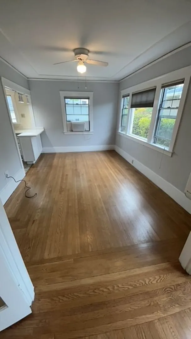 1305 Everett Avenue (Lease Only) — Photo 2