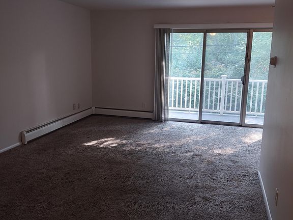 4th image of 33234 Kingslane Ct APT 8