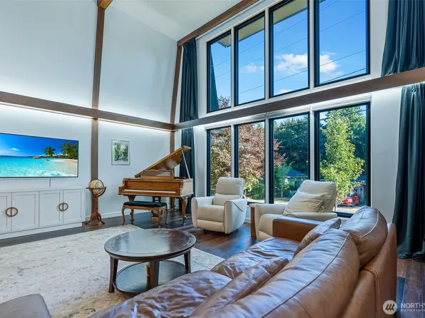 2909 Sherwood Drive SE, Olympia, WA 98501