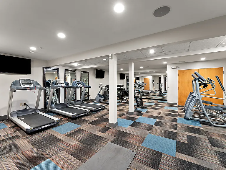 Lancaster Village Apartments — Photo 51