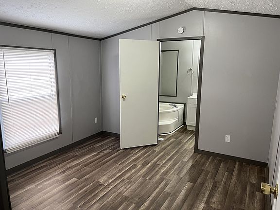 4th image of 519 W Elm Ave #184