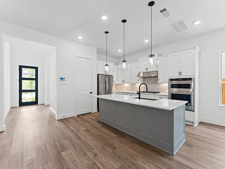 8218 Sherman Park Trl — Photo 8