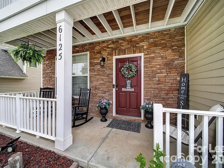 6125 Kilchurn Dr — Photo 3