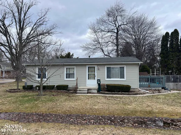 1675 Pennsylvania Ave, Marysville, MI 48040