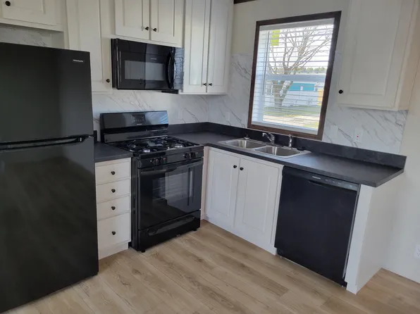 19 Canal #300-19, Pontiac, MI 48341
