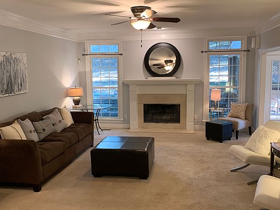 2nd image of 426 Delcris Dr