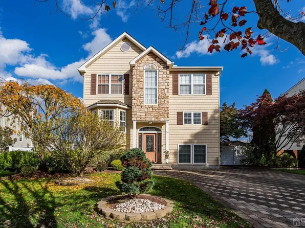 38 North St, Old Bridge, NJ 08857