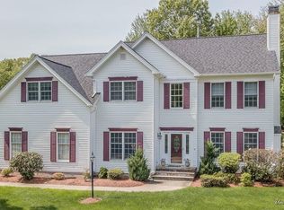 25 Ridge Way, North Andover, MA 01845