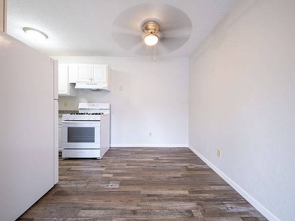 3rd image of 814 11th Ave SE APT 306