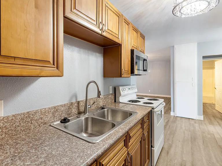 1539 Pumalo St #24 — Photo 7