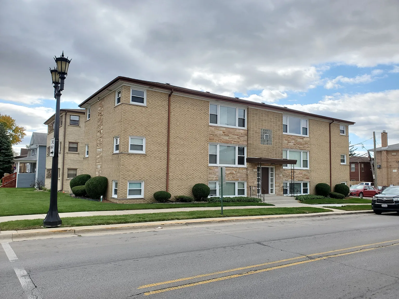 1 bed, 750 sqft, $1,350 — Photo 1