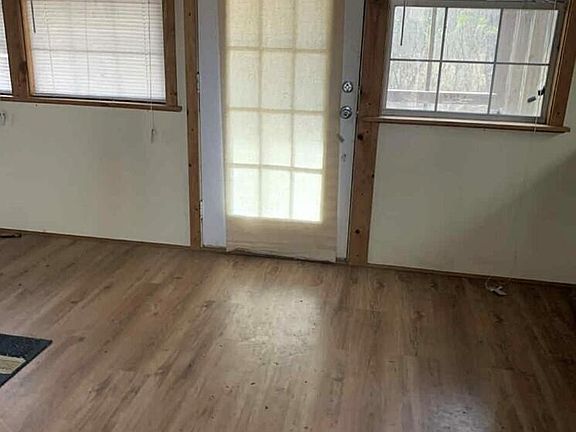 4th image of 83 Bill Willis Rd