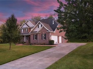 501 Saint George Dr, Gibsonia, PA 15044