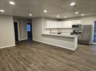 500 Highland Dr, Arlington, TX 76010