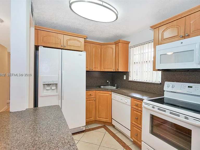 8500 SW 109th Ave #6-102 — Photo 28