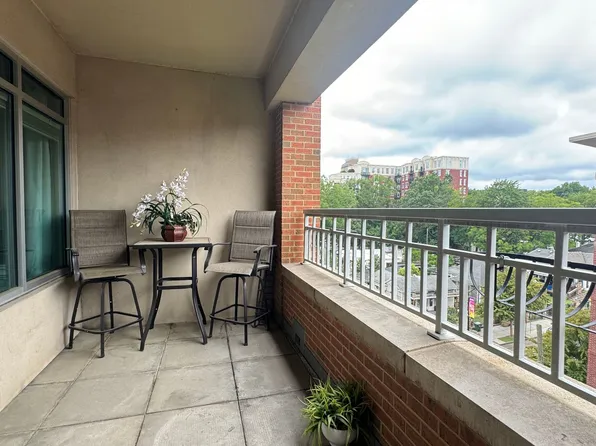 510 Glenwood Ave APT 504, Raleigh, NC 27603