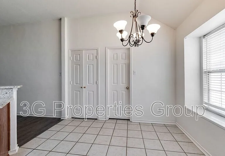 1316 Lochness Dr — Photo 17