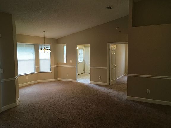 5th image of 8478 Wessex Ct
