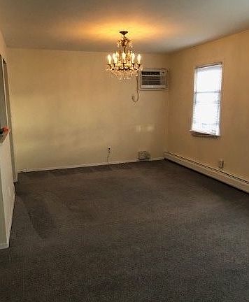 4th image of 15161 21st Ave