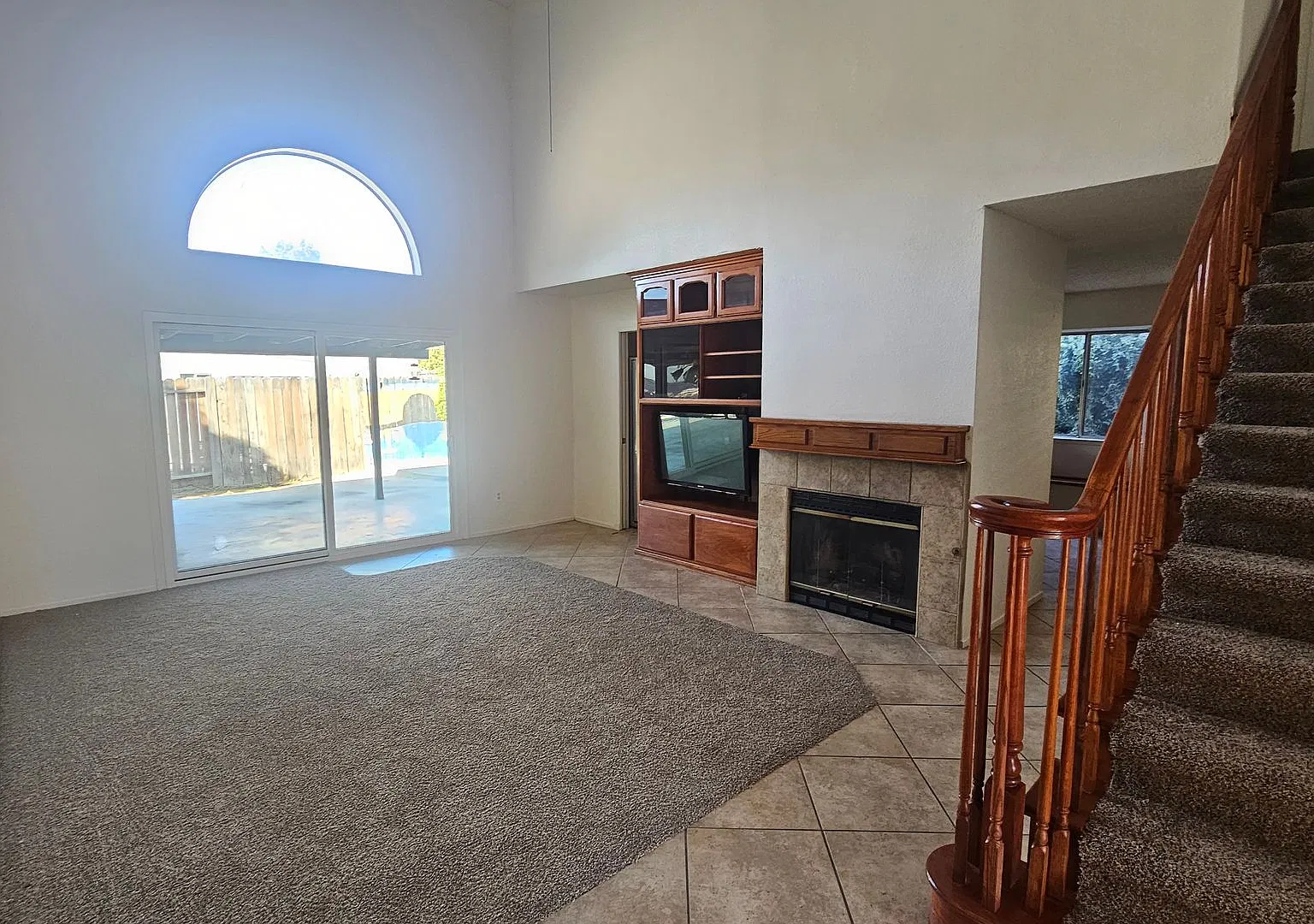 Spacious 3-Bedroom + Bonus Room Home In Southwest Bakersfield — Photo 3