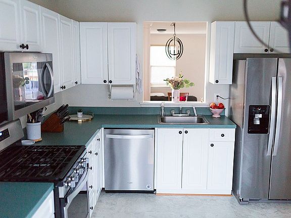 3rd image of 1 Townes Pl