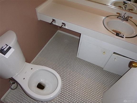5th image of 3121 Valerie Arms Dr APT 5