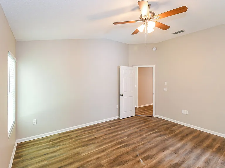 10267 Normanwood Ct — Photo 10