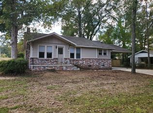 2700 Julienne Pl, Hattiesburg, MS 39402