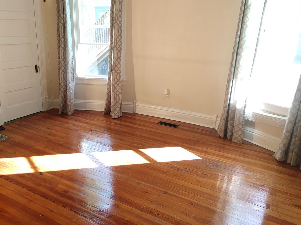 1st image of 371 Woodland Ave #A