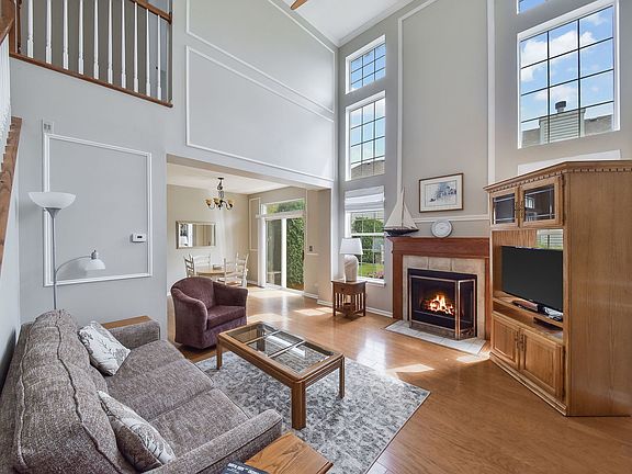 5th image of 906 Havenshire Ct