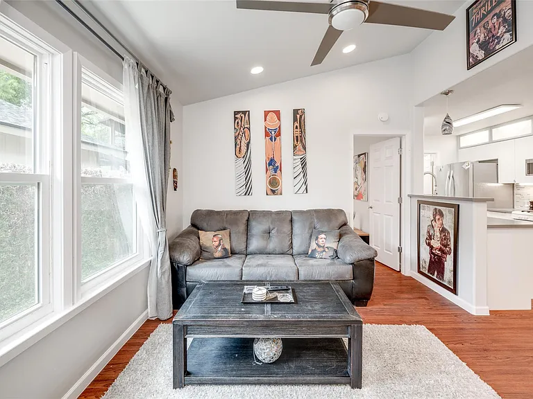 2412 Thornton Rd #B — Photo 7
