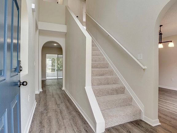 4th image of 8001 Foxdale Dr