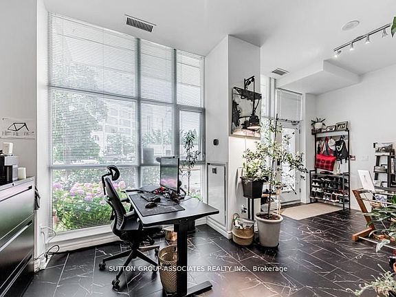 3rd image of 628 Fleet St #110