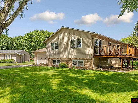 3rd image of 108 Peggy Ln