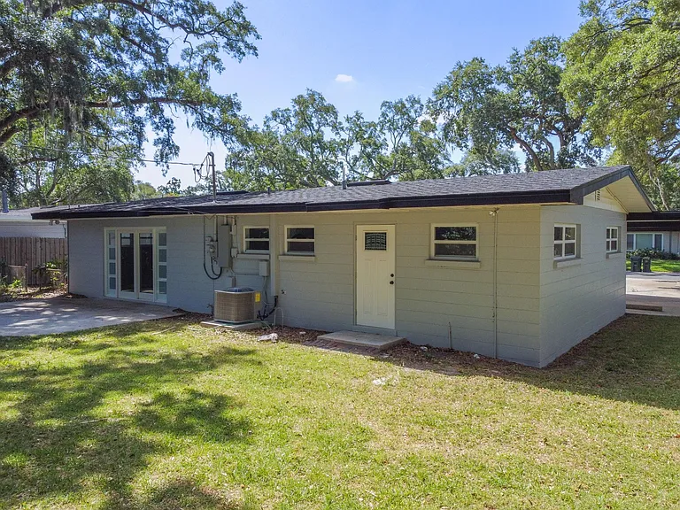 535 W Palmeden Dr — Photo 38
