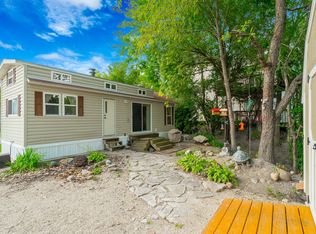 10 Hole In The Wall Rd, Wilmington, IL 60481