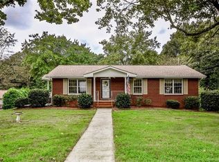 753 Edgemoor Dr, Mooresville, NC 28115