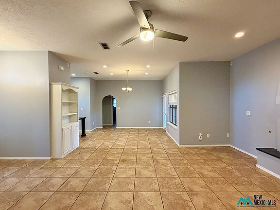 4th image of 3821 Benjamin Davis Dr