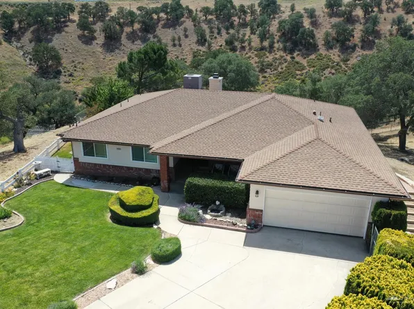 19304 Moon Dr, Tehachapi, CA 93561