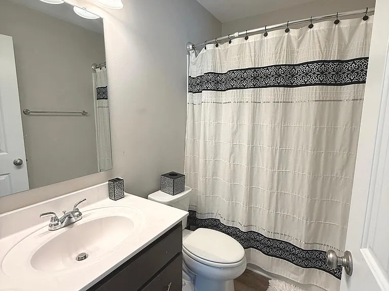4363 Vista Creek Ln — Photo 32