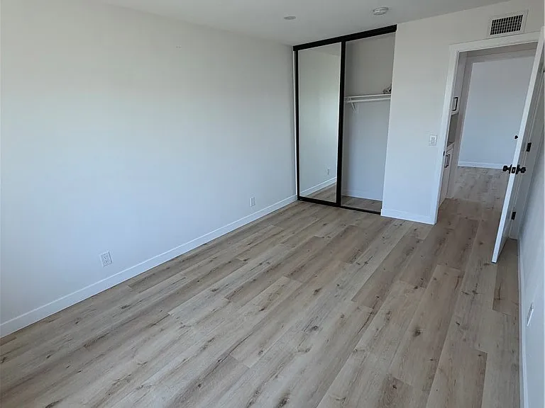 17242 Chicago Ave — Photo 6