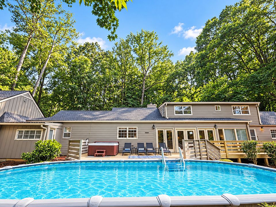 Enjoy a nice cool plunge in our semi in-ground private seasonal pool (May-Sep)