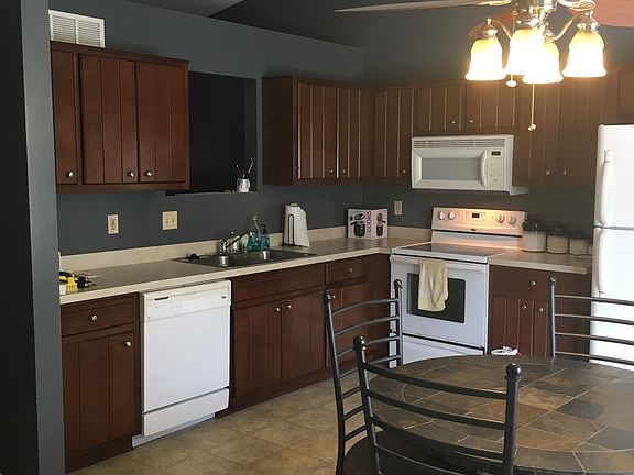 2nd image of 244 Hartland Dr