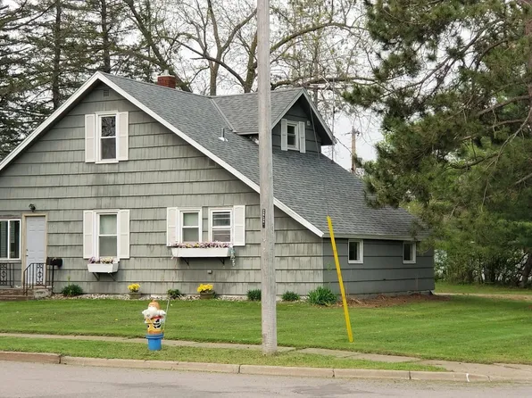 360 2nd Ave NW, Milaca, MN 56353